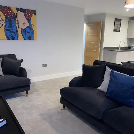 Roomotel - Oakview Moseley