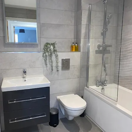 Roomotel - Oakview Moseley * Birmingham