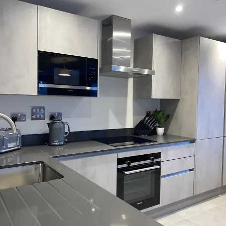Roomotel - Oakview Moseley Birmingham