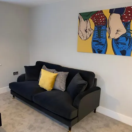Roomotel - Oakview Moseley *