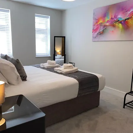 Roomotel - Oakview Moseley *